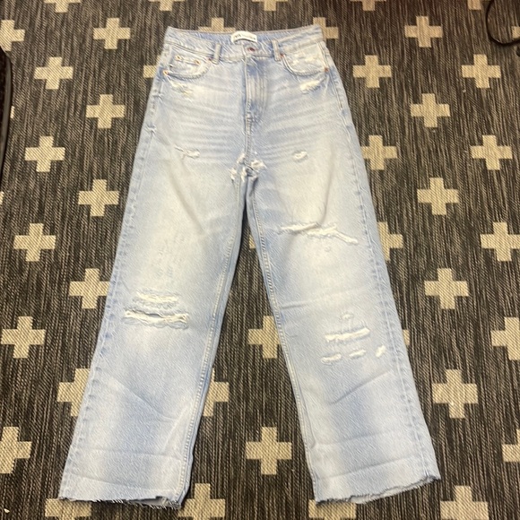 Zara Denim - Zara Size 6 Jeans Inseam 26”
